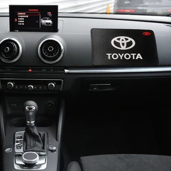 Automatinis prietaisų Skydelio Sticky Pad Silicio Siurbimo Mygtukai Telefono Turėtojas Anti-Slip Mat Už Toyotas Corolla Yaris Rav4 Avensis Auris Camry C-hr