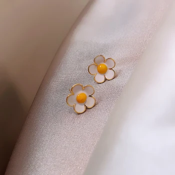 XIYANIKE Balta Geltona Gėlių Auskarai Moterims Paprastas Mielas Mažas Augalų Auskarai Smeigės korėjos bižuterijos 2020 Priedai