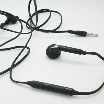 Mobiliųjų Laidines Ausines In-Ear 3.5 mm Sportas Ausinių Su Bass Telefono Ausinių Laidus Stereo laisvų Rankų įranga Mic Muzikos, Sporto Žaidimų Ausinės