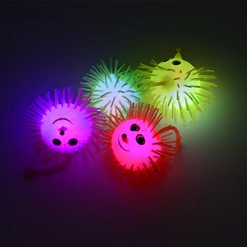 LED Blykstė Nauja Keista Įdomus Išskleidimo Žaislas Šviesos Bouncy Kamuolys Šviesos Ežys 