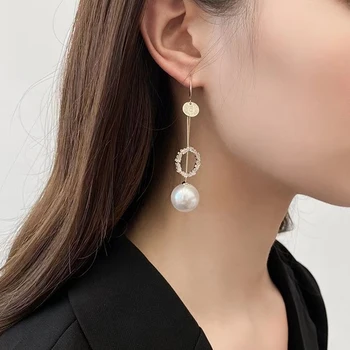 Asimetrinė hoopas auskarai, perlų pakabukas Mados Paprasta Asmenybė derliaus Geometrinis Auskarai 2021 tendencija Moterų papuošalai